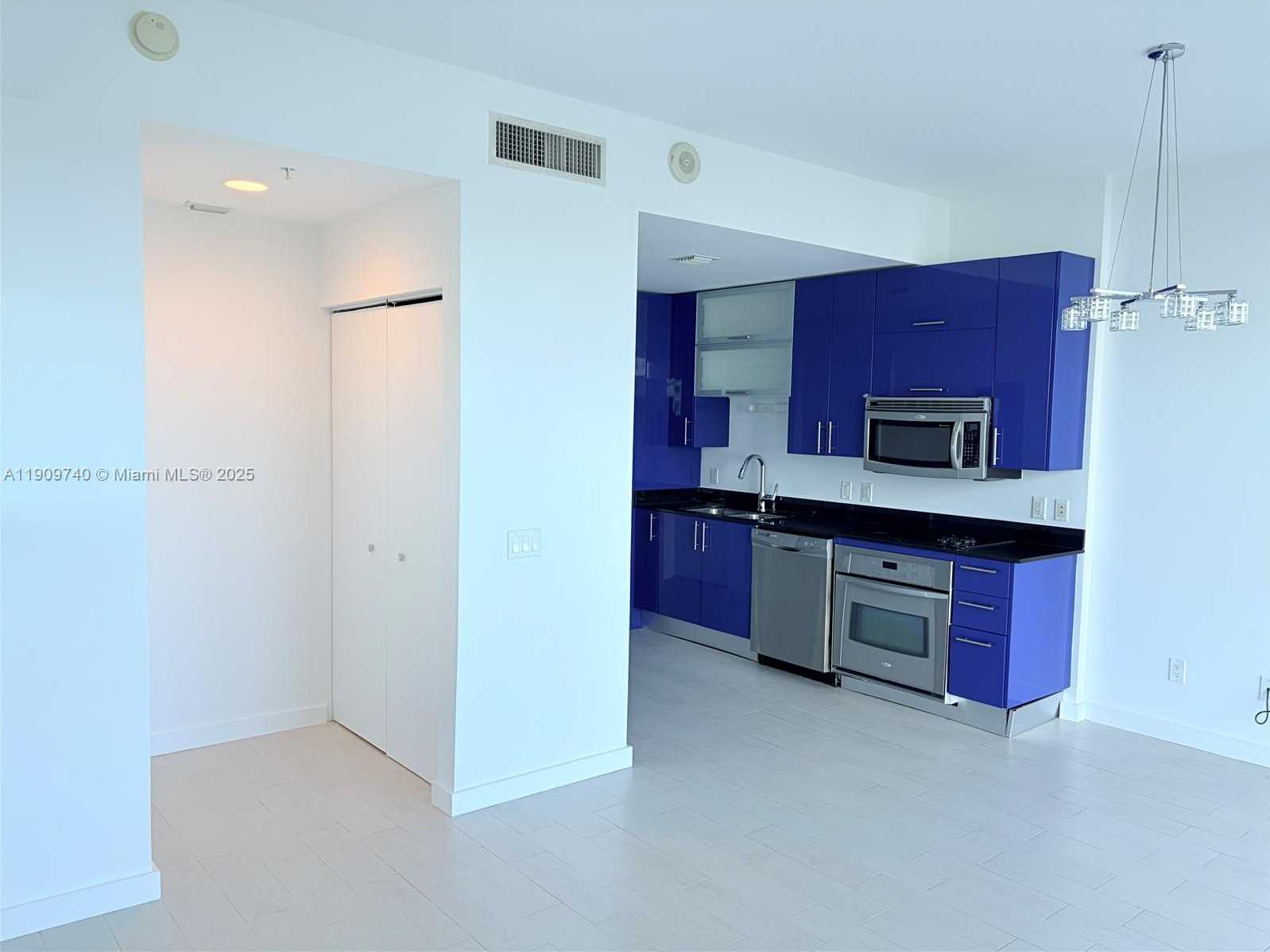 Small Image of 60 SOUTH WEST 13TH ST #1119, Miami Number 8
