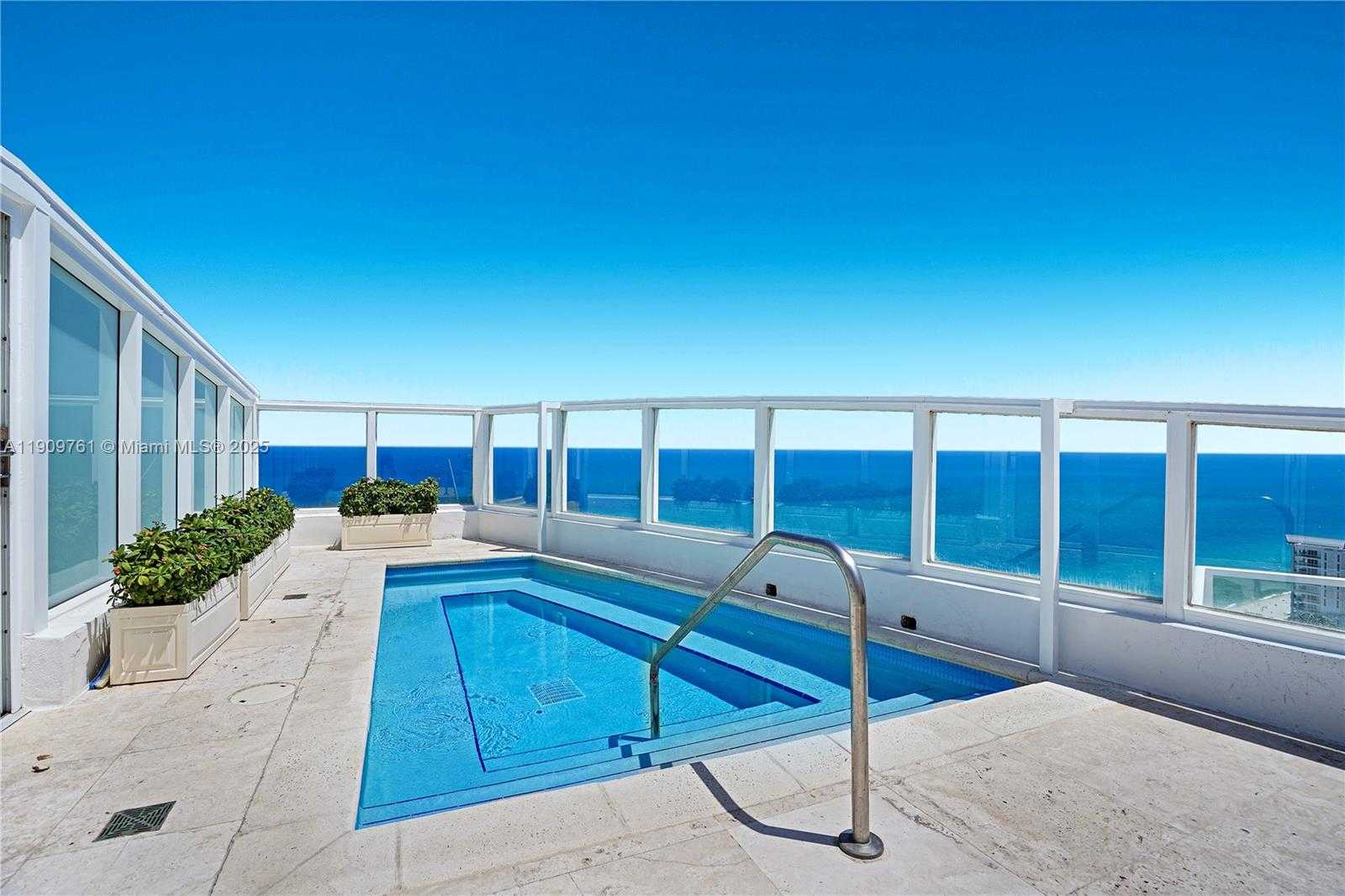 Small Image of 4401 COLLINS AVE #PH South, Miami Beach Number 1