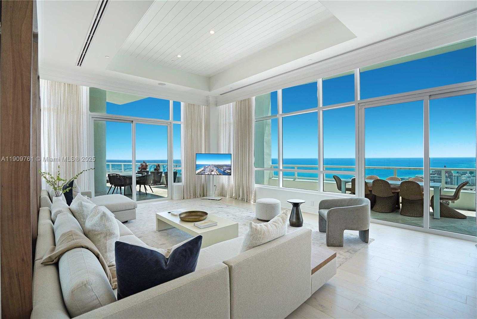 Small Image of 4401 COLLINS AVE #PH South, Miami Beach Number 10