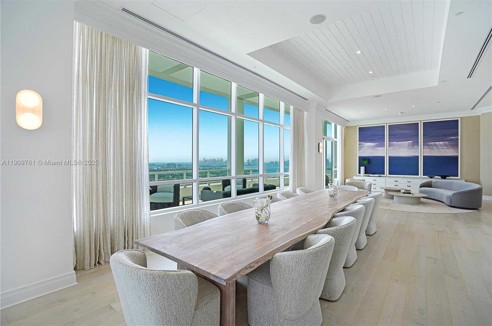 Small Image of 4401 COLLINS AVE #PH South, Miami Beach Number 15