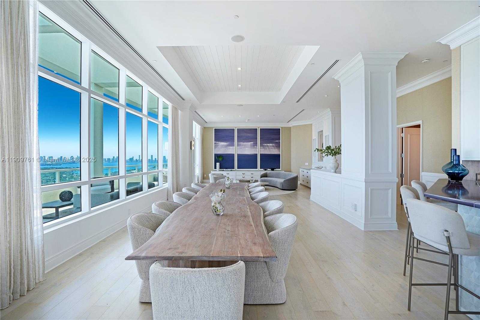Small Image of 4401 COLLINS AVE #PH South, Miami Beach Number 24