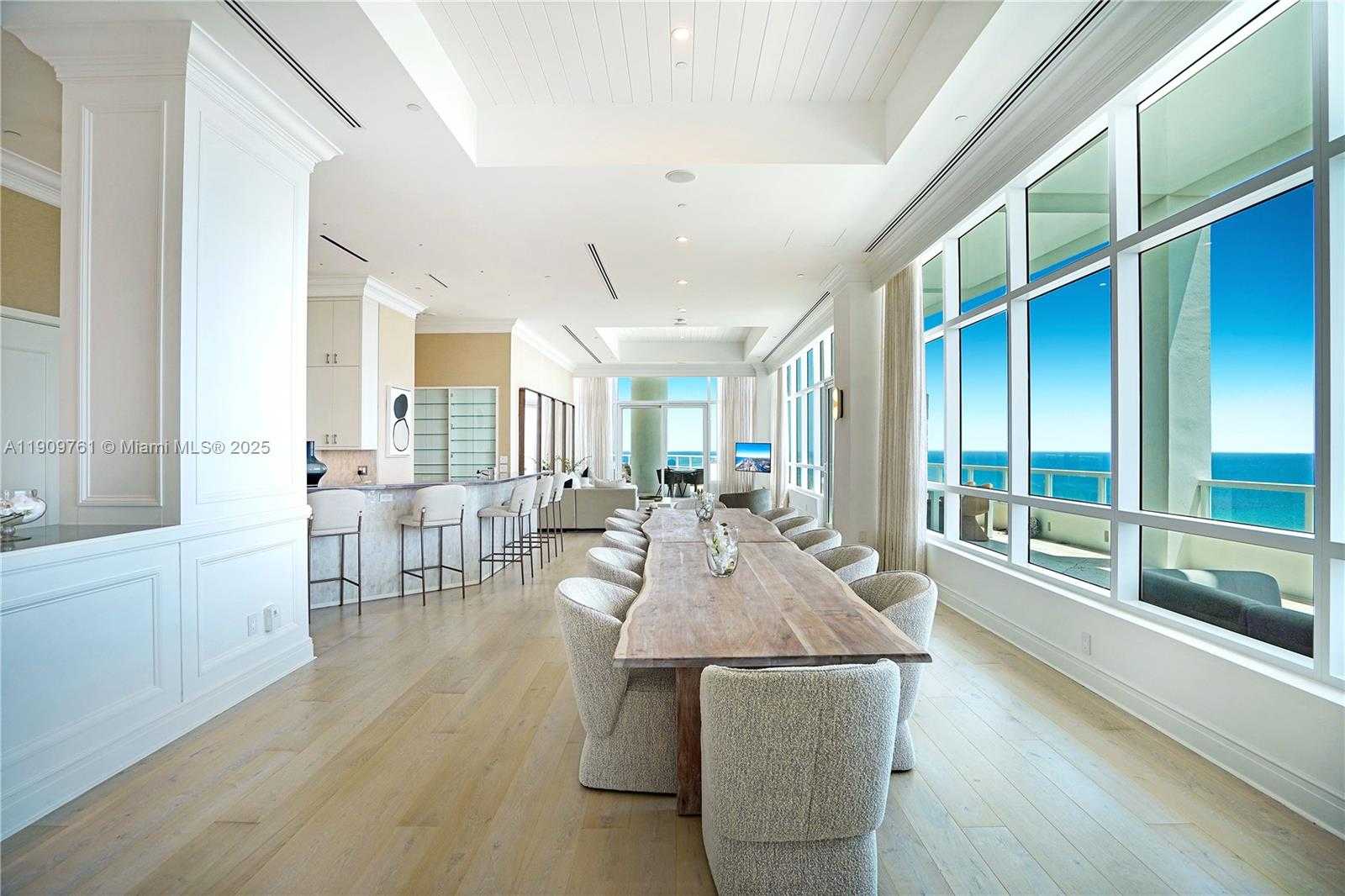 Small Image of 4401 COLLINS AVE #PH South, Miami Beach Number 27