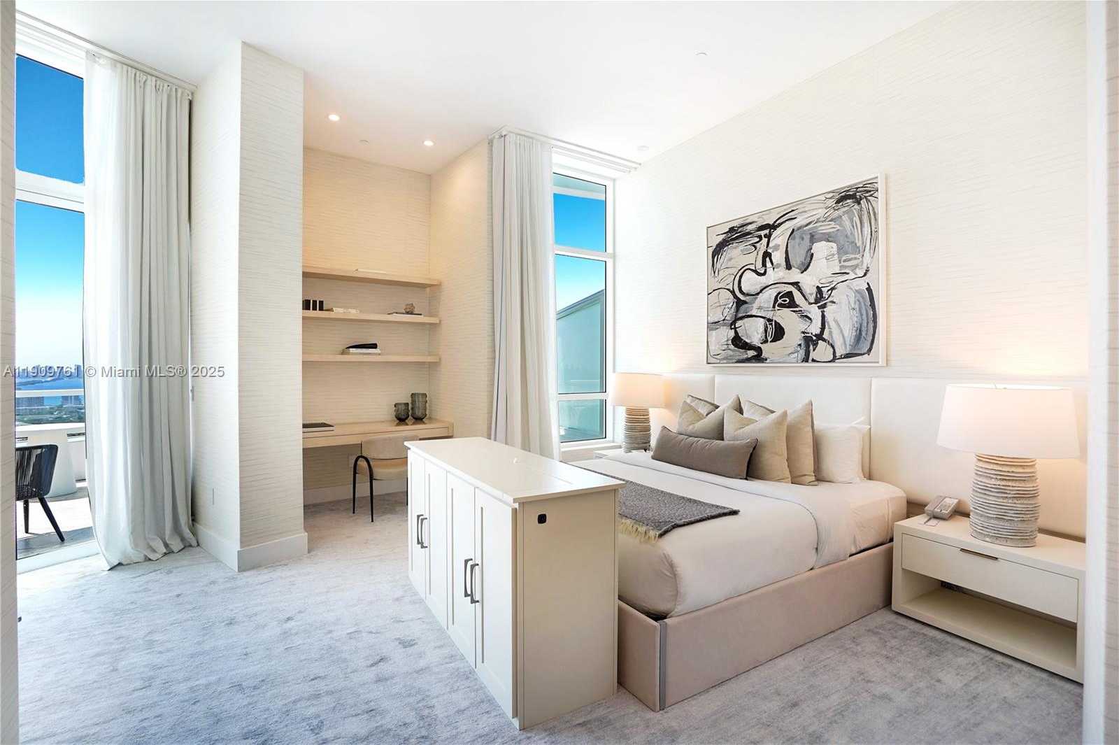 Small Image of 4401 COLLINS AVE #PH South, Miami Beach Number 49