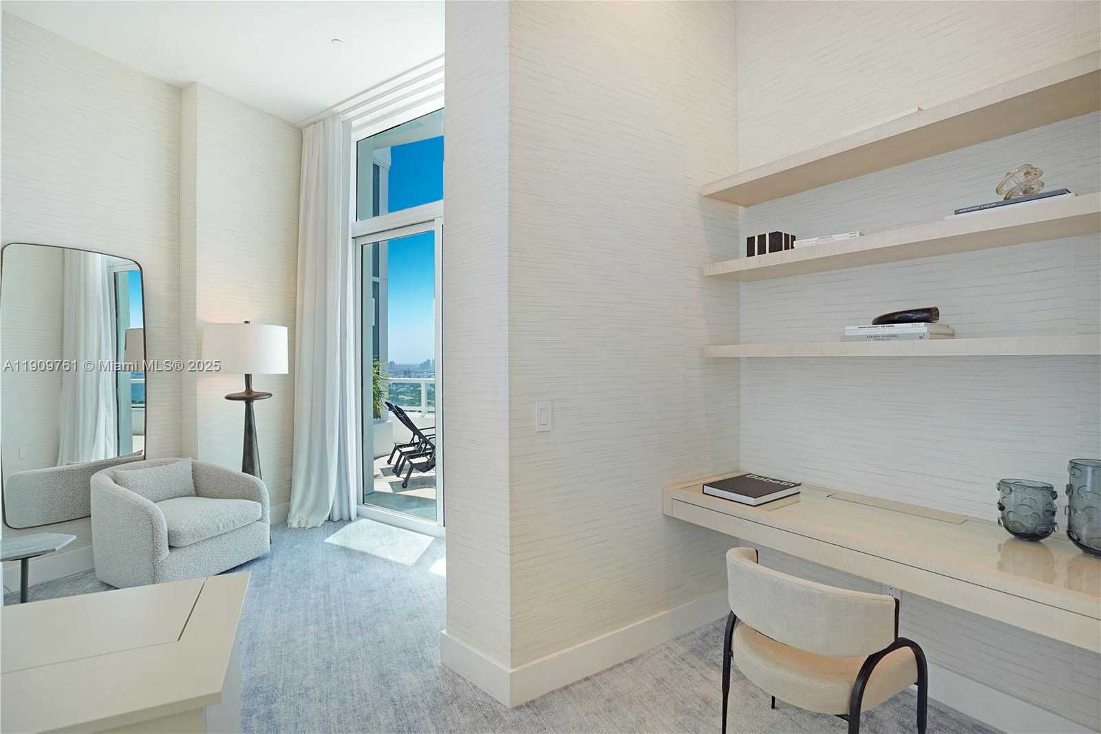 Small Image of 4401 COLLINS AVE #PH South, Miami Beach Number 51