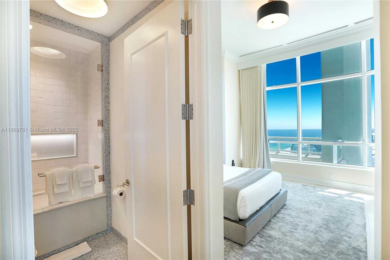 Small Image of 4401 COLLINS AVE #PH South, Miami Beach Number 72