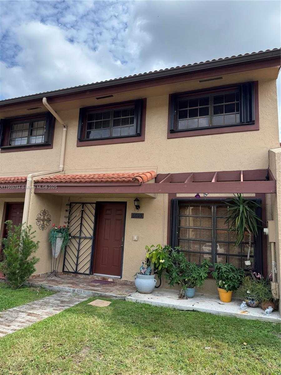 Small Image of 6025 SOUTH WEST 133RD CT, Miami Number 1