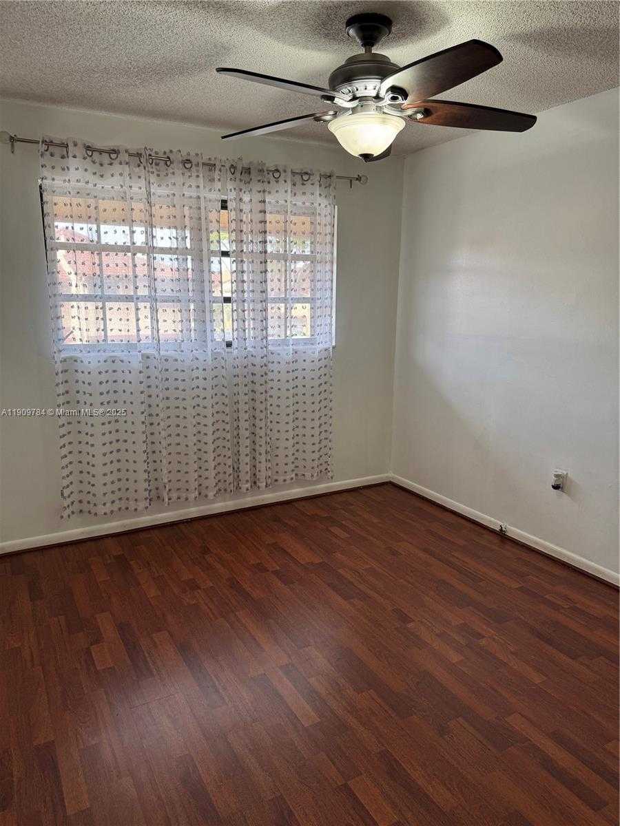 Small Image of 6025 SOUTH WEST 133RD CT, Miami Number 13