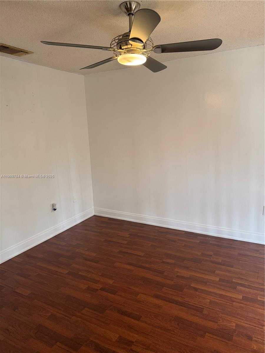 Small Image of 6025 SOUTH WEST 133RD CT, Miami Number 14