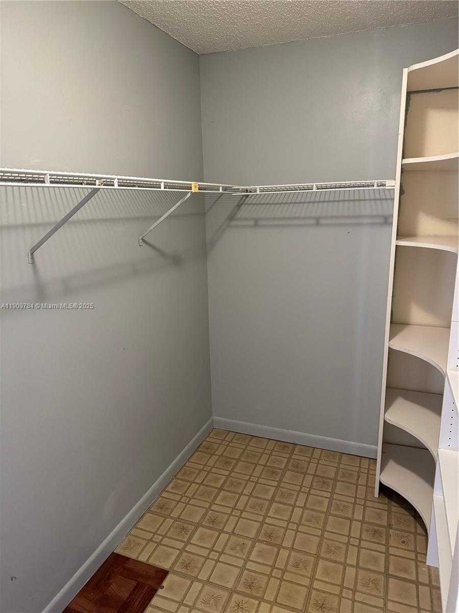 Small Image of 6025 SOUTH WEST 133RD CT, Miami Number 15