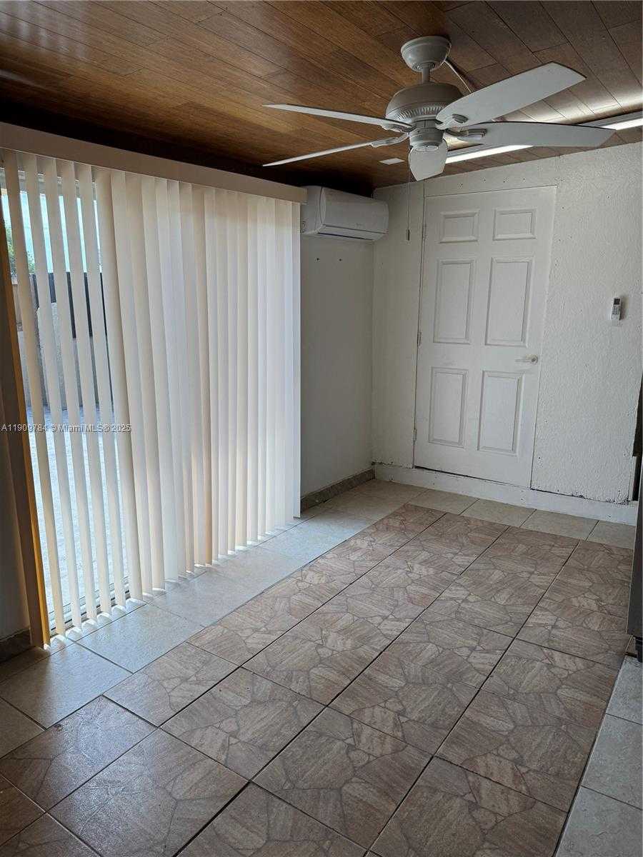 Small Image of 6025 SOUTH WEST 133RD CT, Miami Number 17