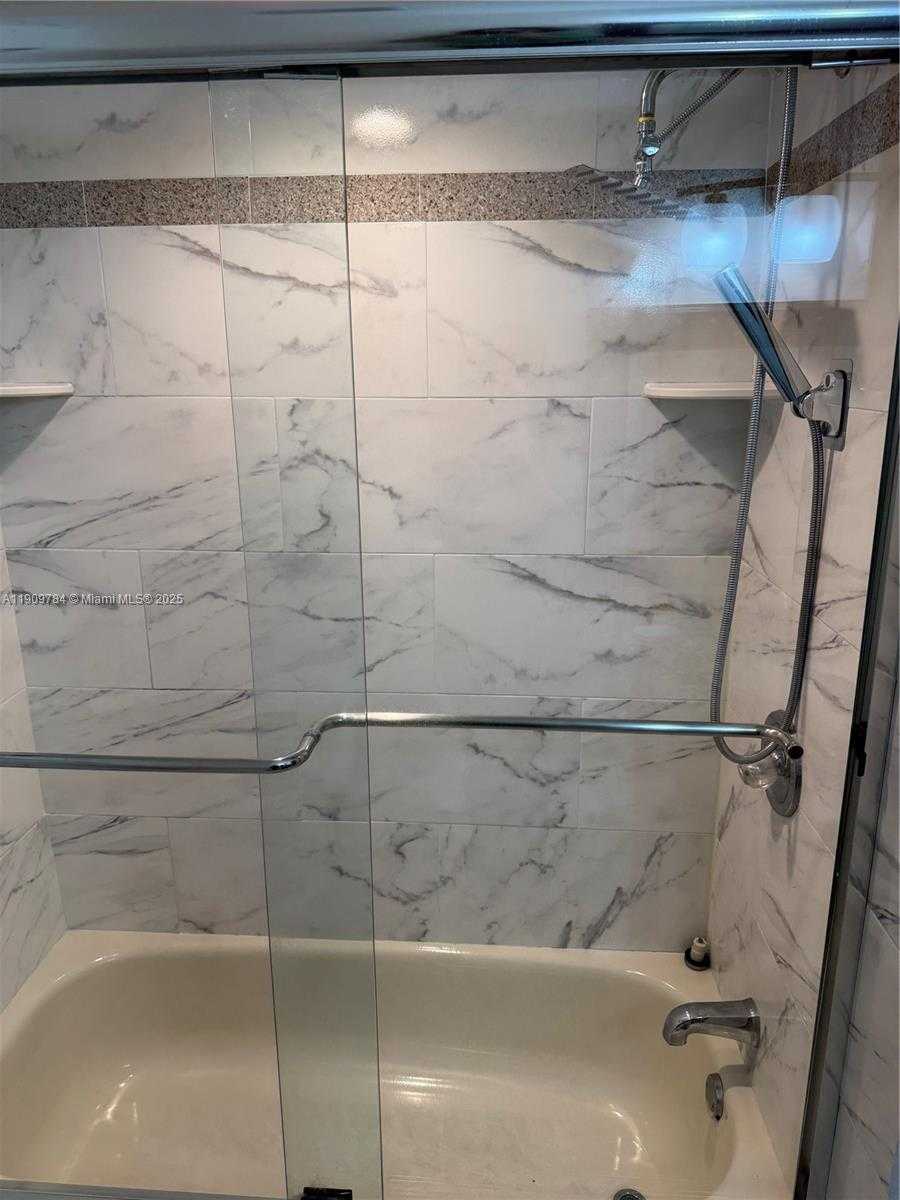 Small Image of 6025 SOUTH WEST 133RD CT, Miami Number 9