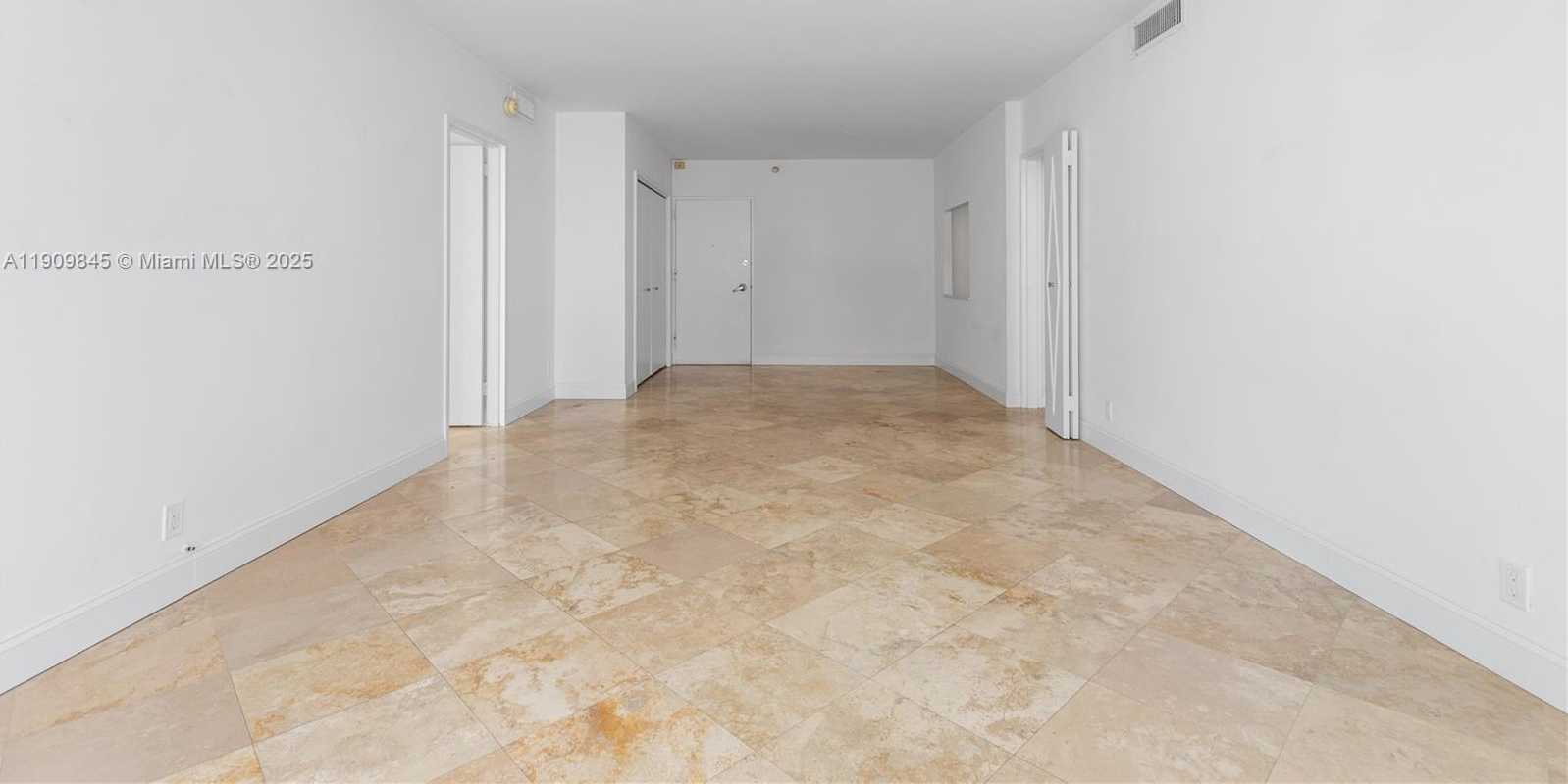 Small Image of 5700 COLLINS AVE #10D, Miami Beach Number 10