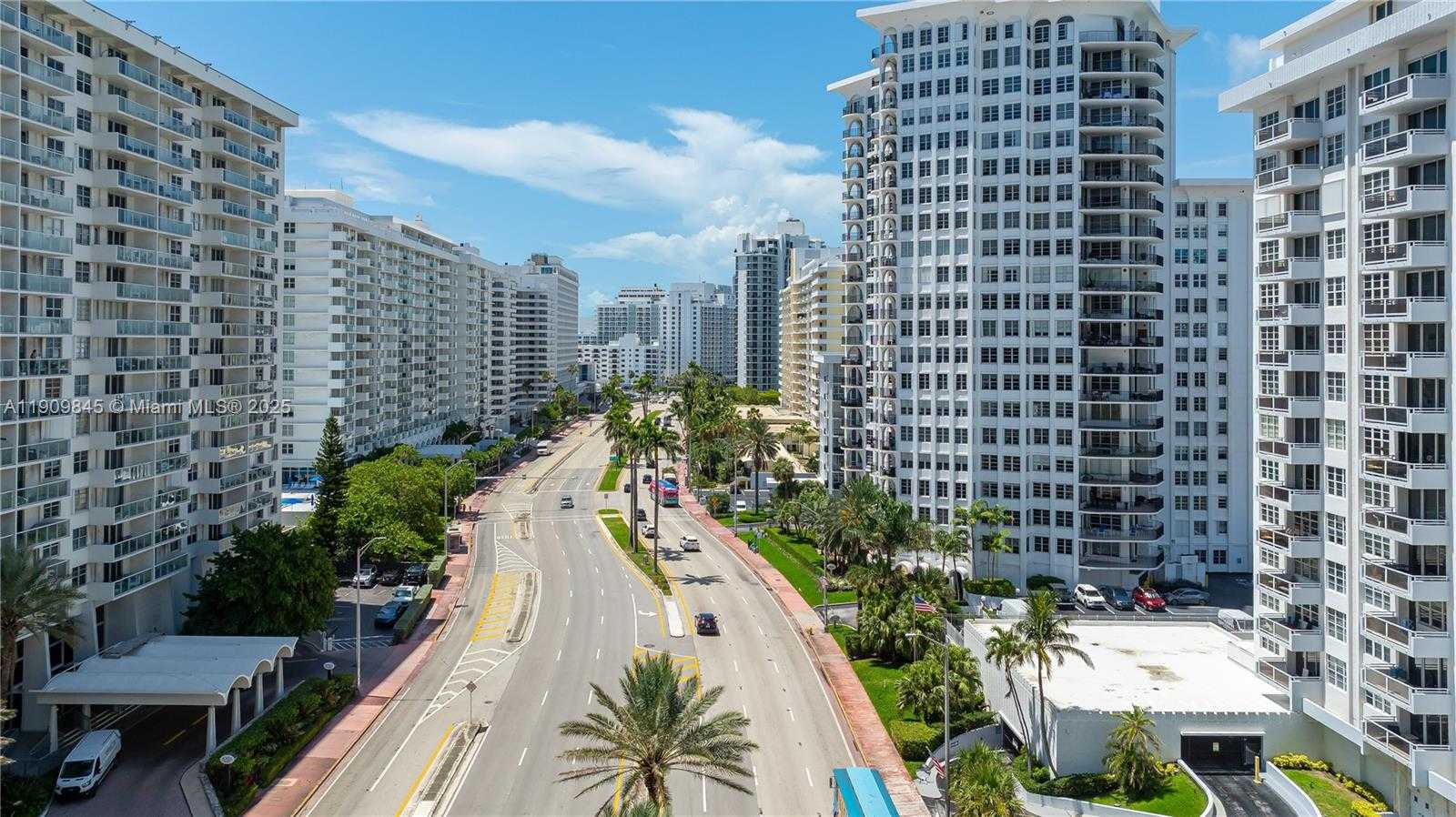 Small Image of 5700 COLLINS AVE #10D, Miami Beach Number 41