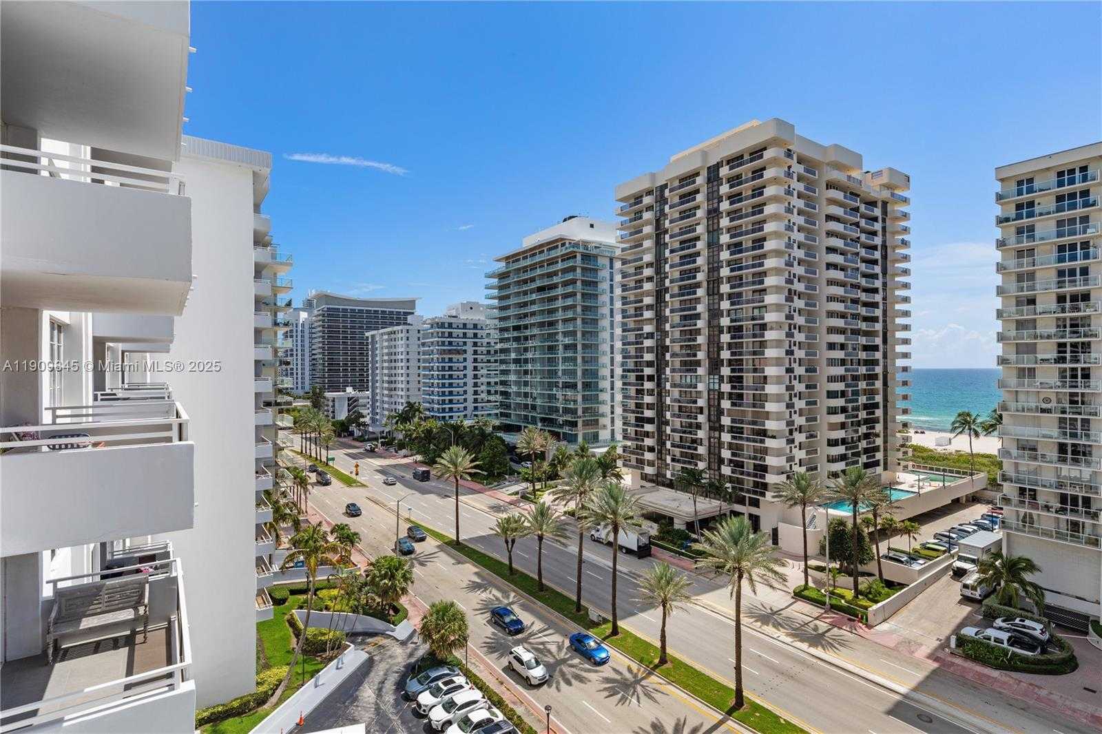 Small Image of 5700 COLLINS AVE #10D, Miami Beach Number 6
