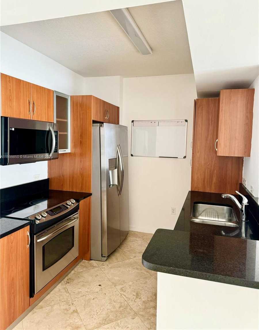 Small Image of 18800 NORTH EAST 29TH AVE #829, Aventura Number 2