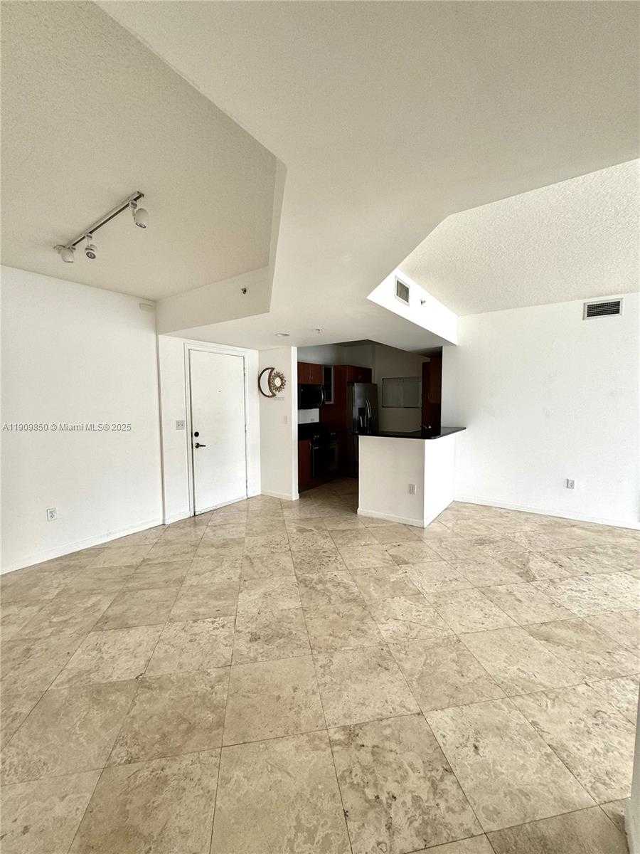 Small Image of 18800 NORTH EAST 29TH AVE #829, Aventura Number 3
