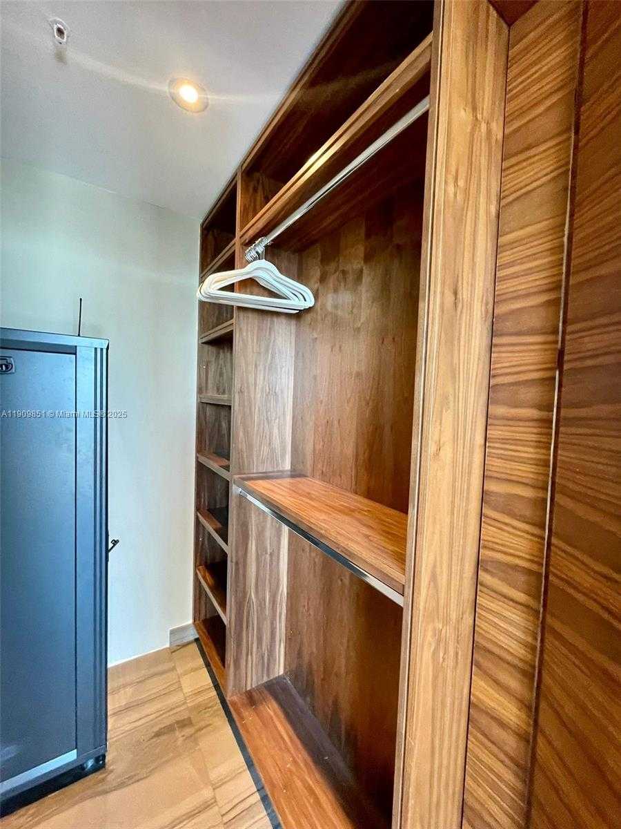 Small Image of 92 SOUTH WEST 3RD ST #PH5213, Miami Number 21