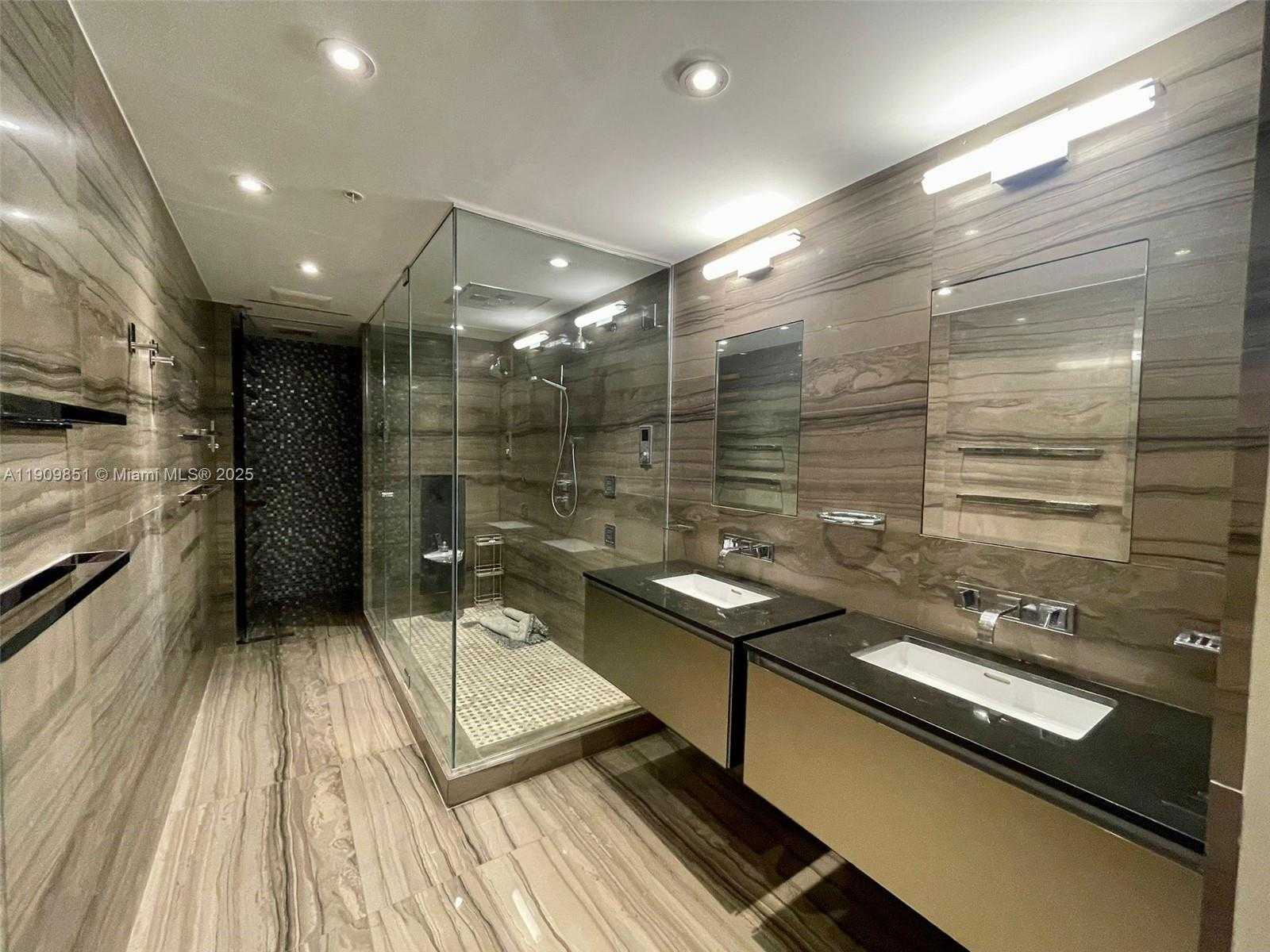 Small Image of 92 SOUTH WEST 3RD ST #PH5213, Miami Number 23