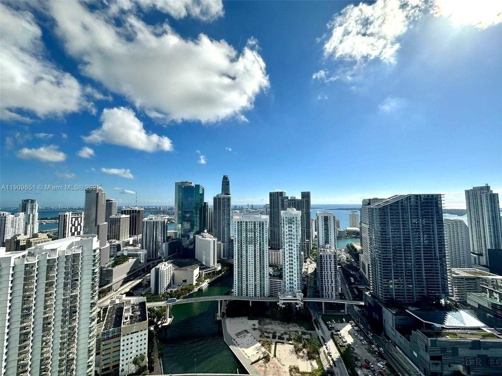 Small Image of 92 SOUTH WEST 3RD ST #PH5213, Miami Number 3