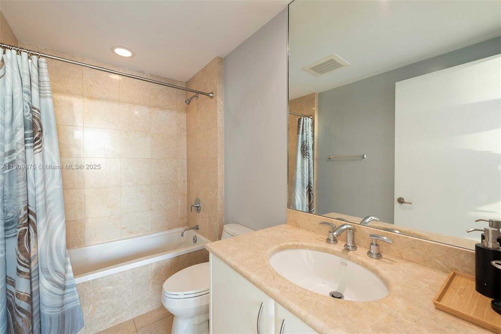 Small Image of 1331 BRICKELL BAY DR #2203, Miami Number 22
