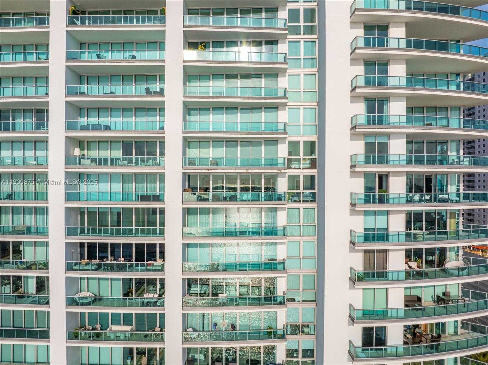 Small Image of 1331 BRICKELL BAY DR #2203, Miami Number 42