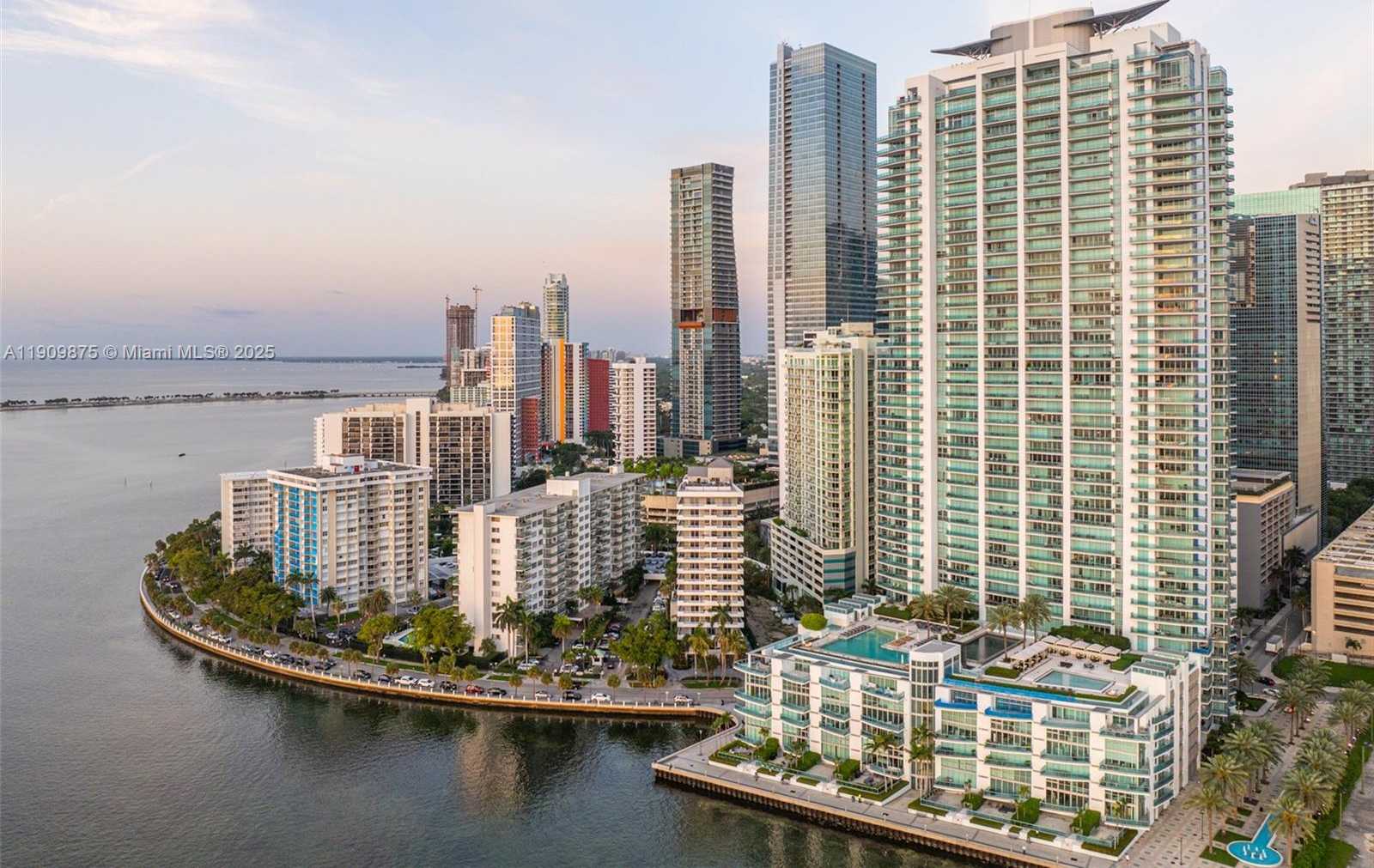 Small Image of 1331 BRICKELL BAY DR #2203, Miami Number 47