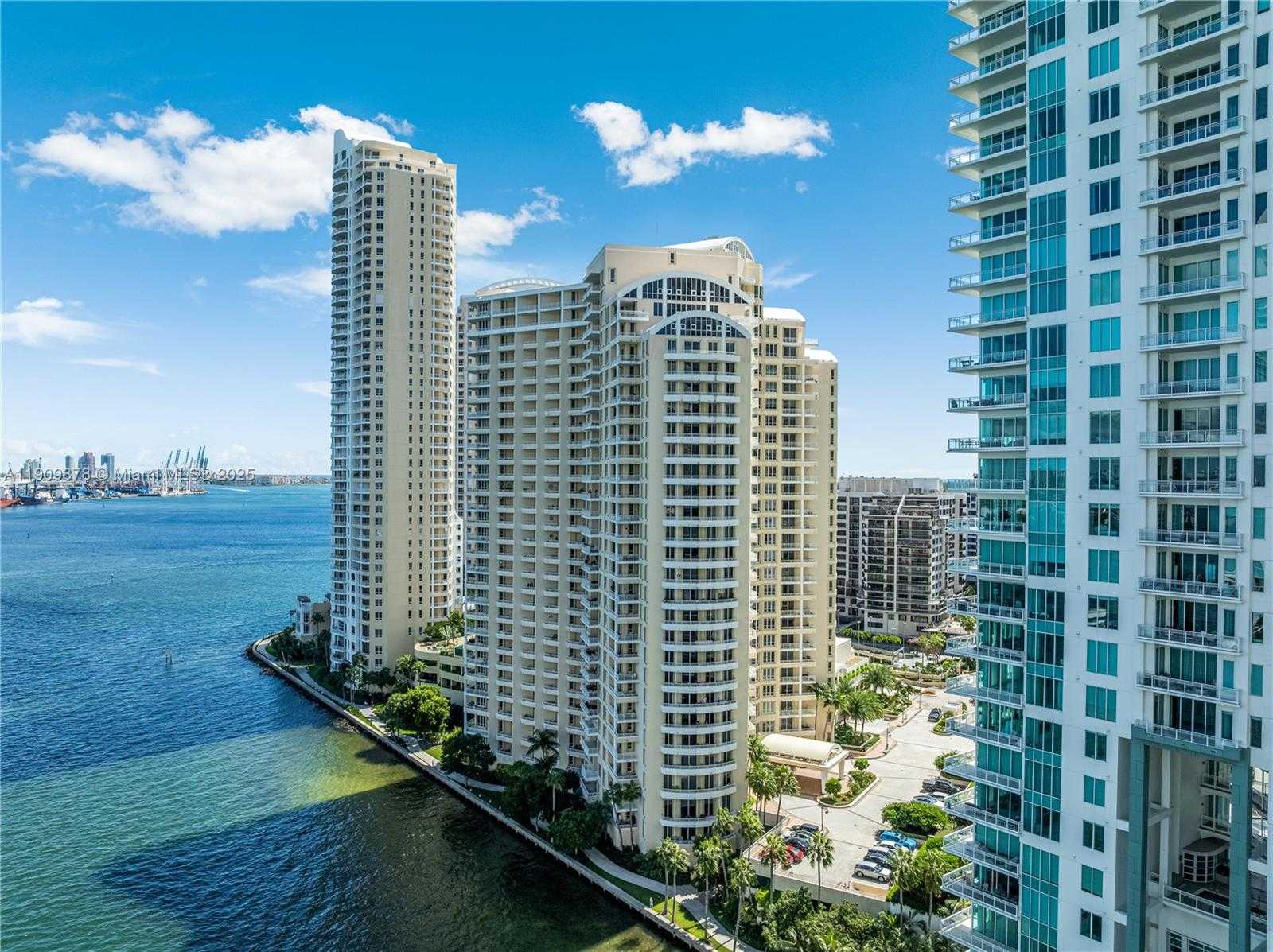 Small Image of 888 BRICKELL KEY DR #2610, Miami Number 30