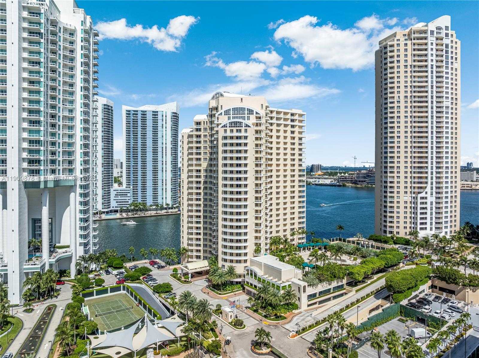 Small Image of 888 BRICKELL KEY DR #2610, Miami Number 32