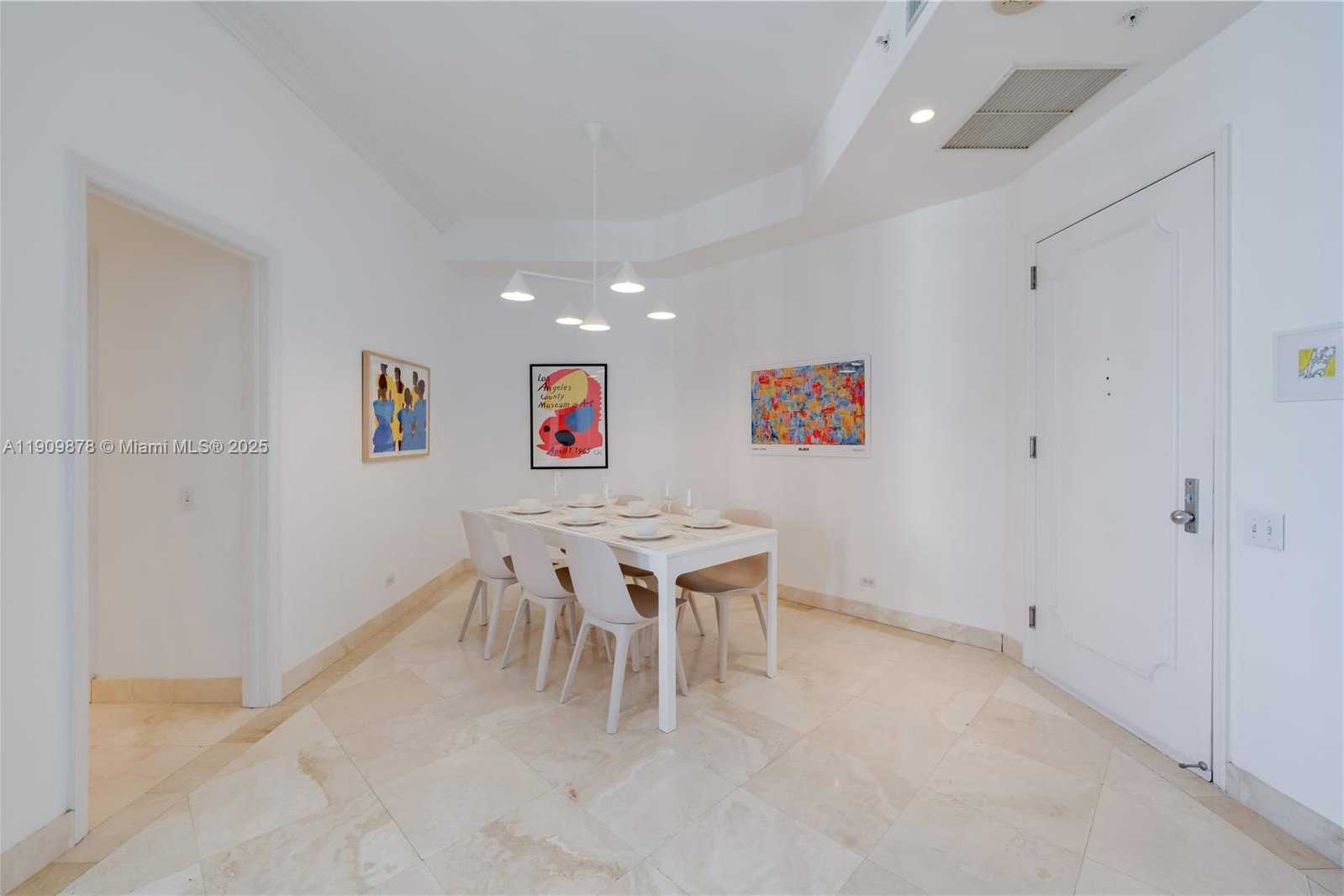 Small Image of 888 BRICKELL KEY DR #2610, Miami Number 33