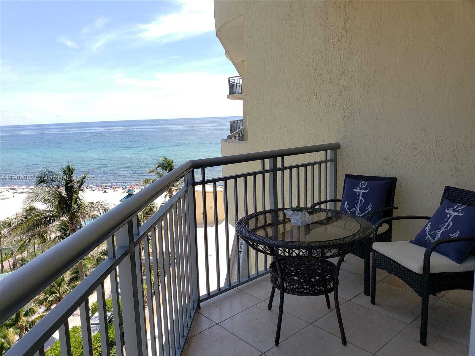 Small Image of 17375 COLLINS AVE #906, Sunny Isles Beach Number 1
