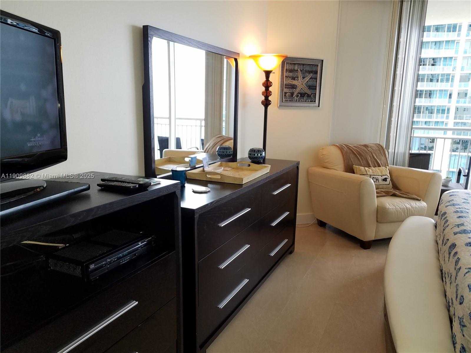 Small Image of 17375 COLLINS AVE #906, Sunny Isles Beach Number 10
