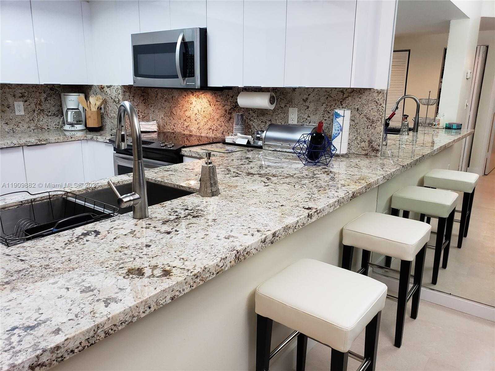 Small Image of 17375 COLLINS AVE #906, Sunny Isles Beach Number 7