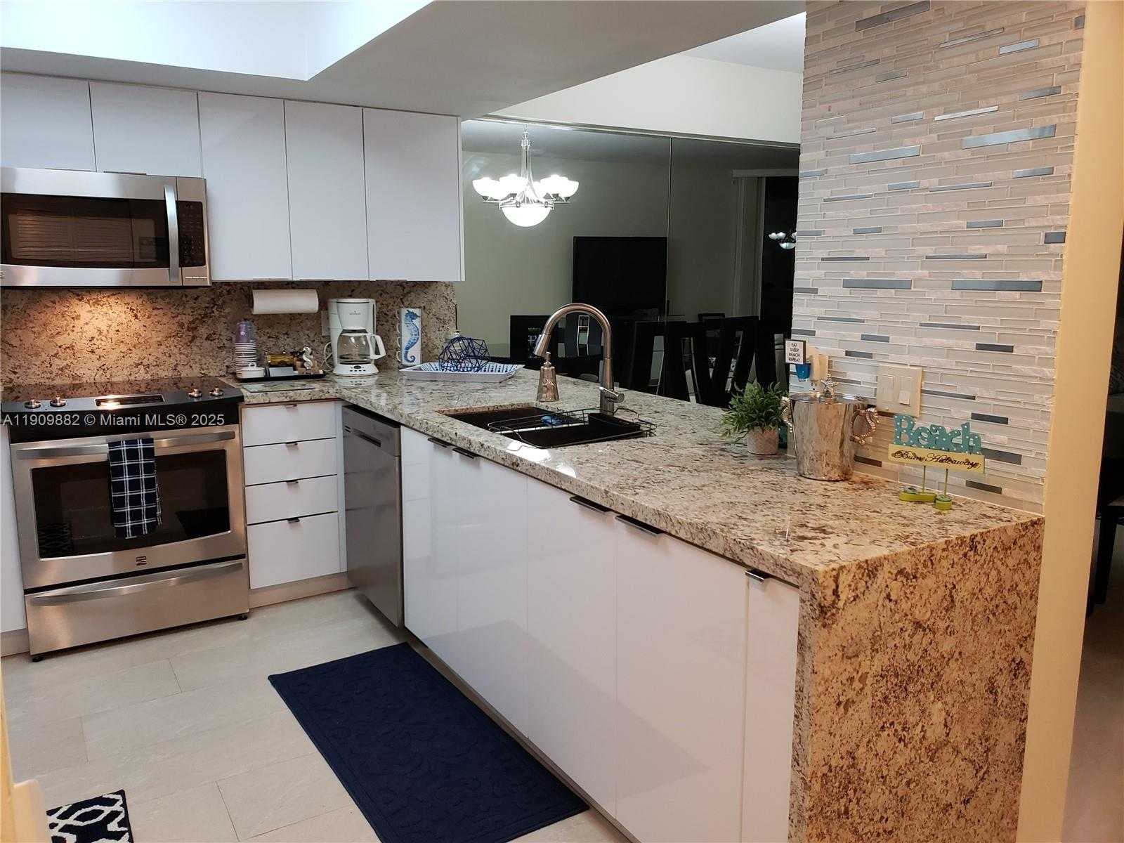 Small Image of 17375 COLLINS AVE #906, Sunny Isles Beach Number 8