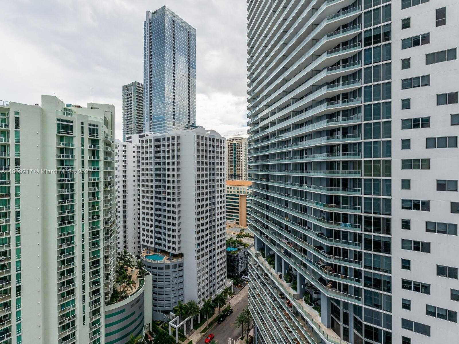 Small Image of 1331 BRICKELL BAY DR #2307, Miami Number 25