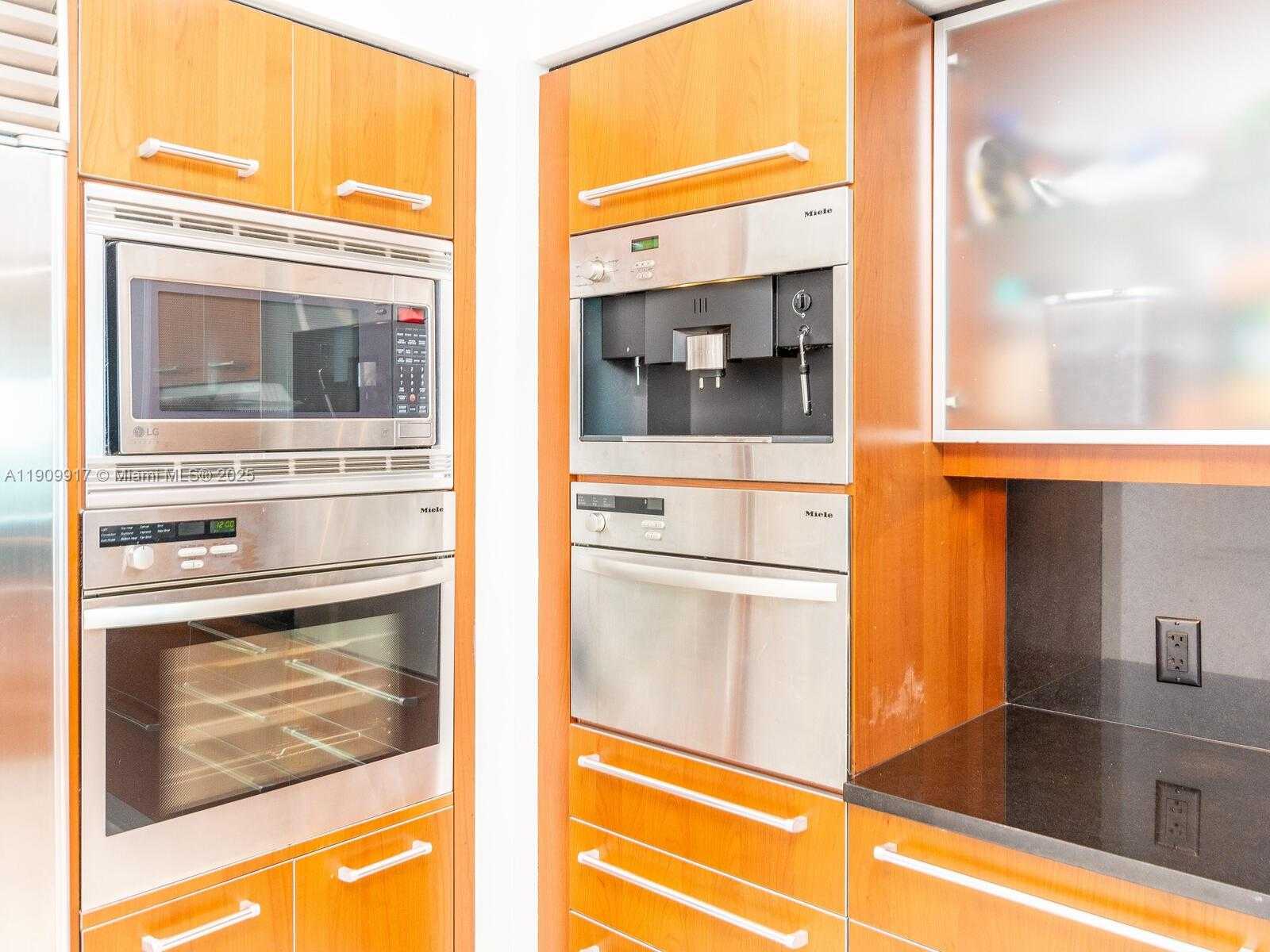 Small Image of 1331 BRICKELL BAY DR #2307, Miami Number 33