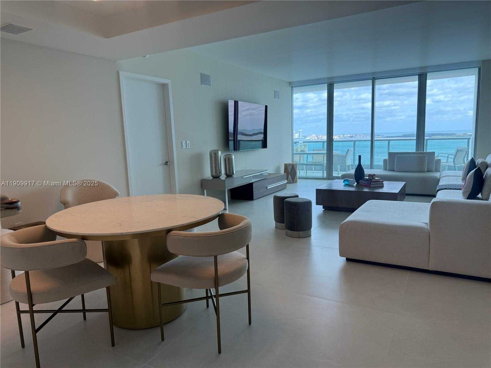 Small Image of 1331 BRICKELL BAY DR #2307, Miami Number 5