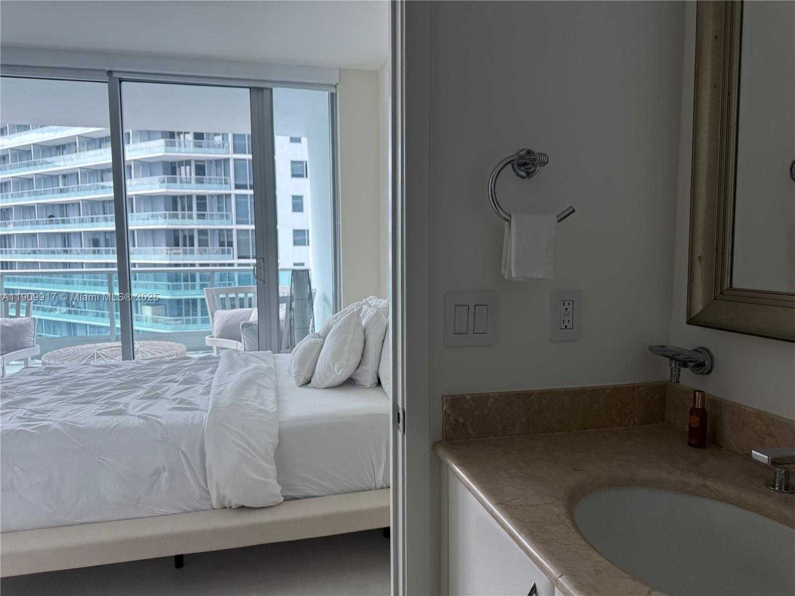 Small Image of 1331 BRICKELL BAY DR #2307, Miami Number 58