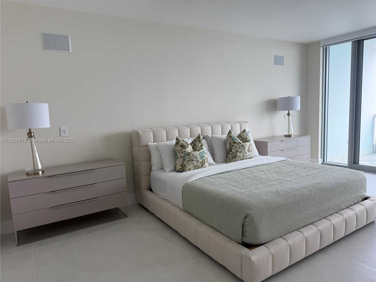 Small Image of 1331 BRICKELL BAY DR #2307, Miami Number 87