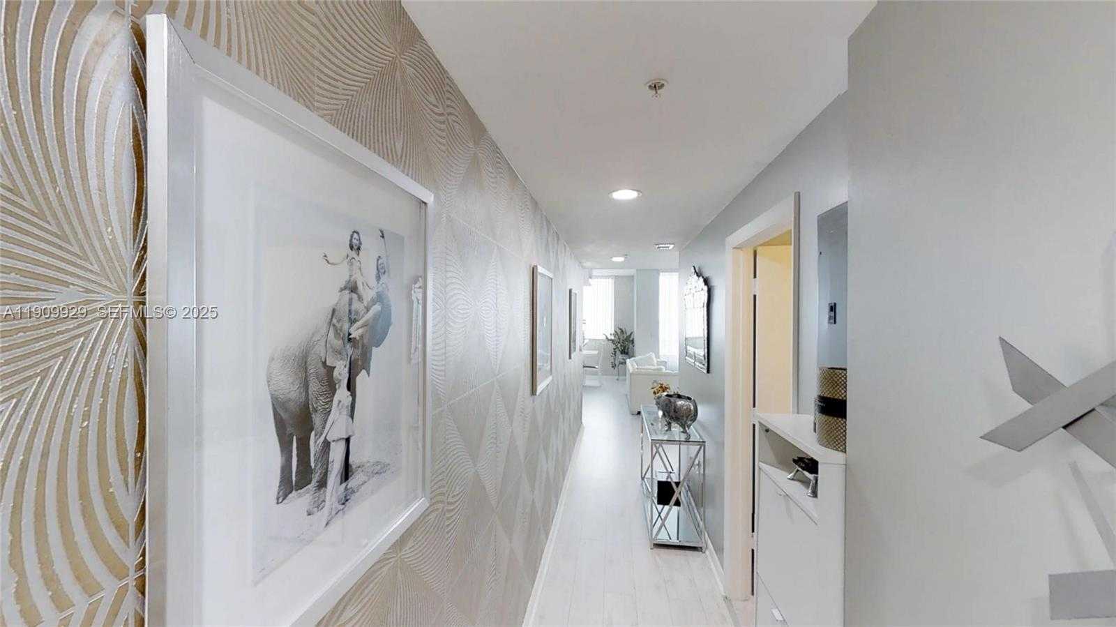 Imagen de Pequeño Objeto