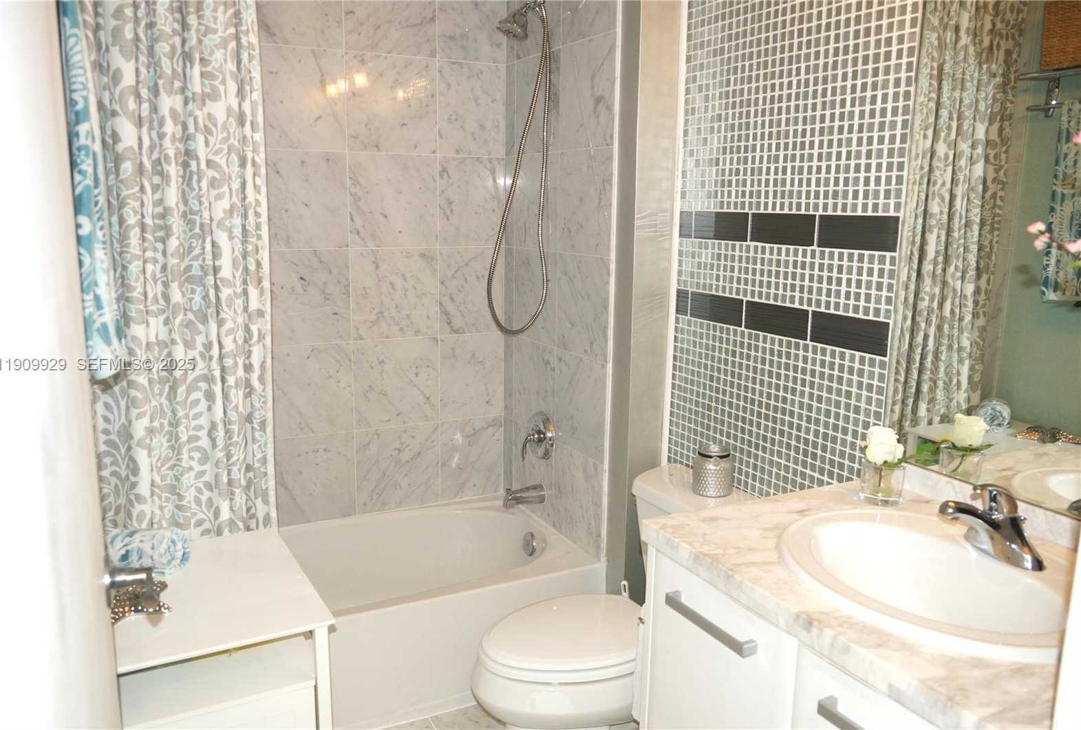 Imagen de Pequeño Objeto