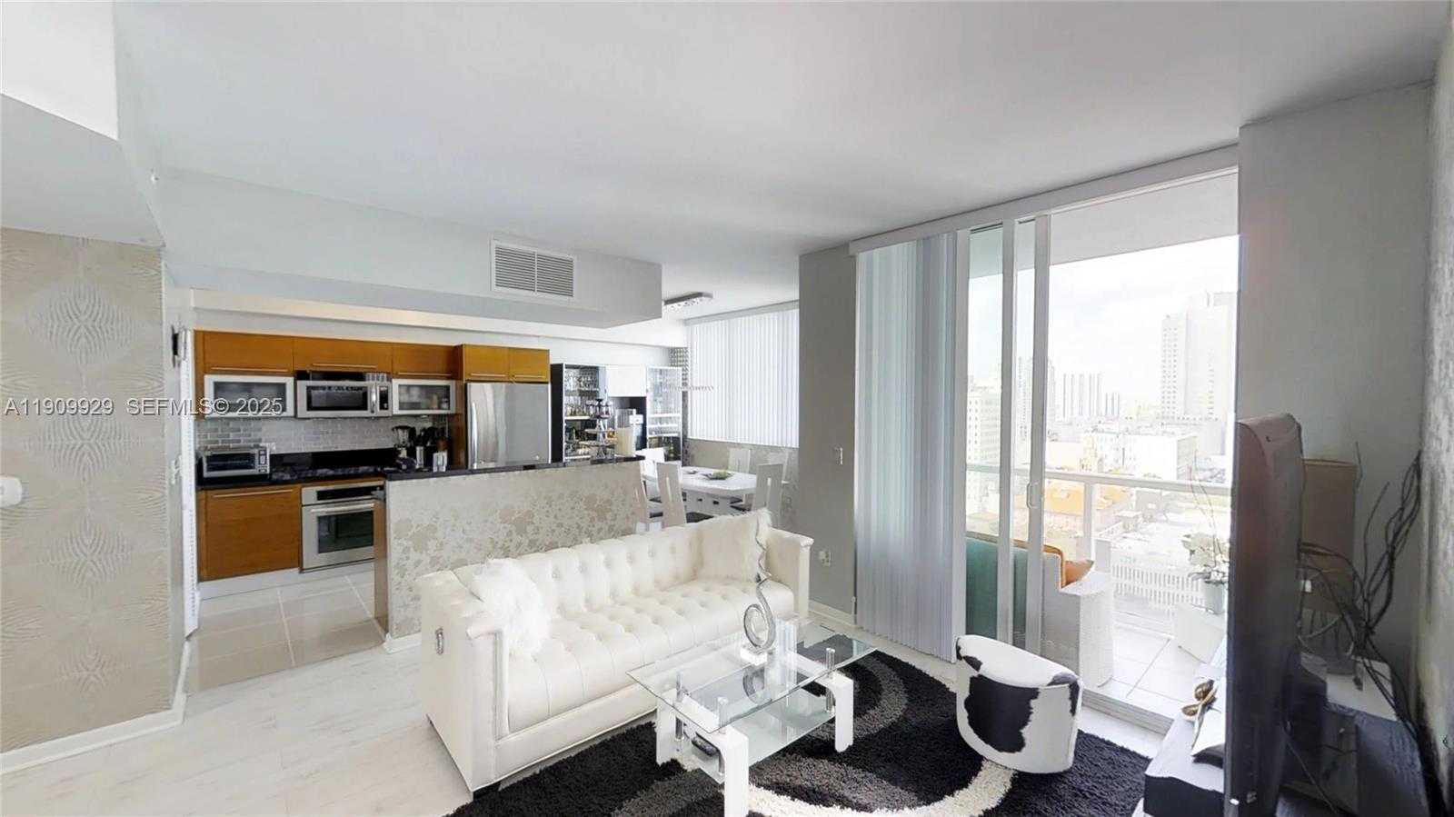 Imagen de Pequeño Objeto