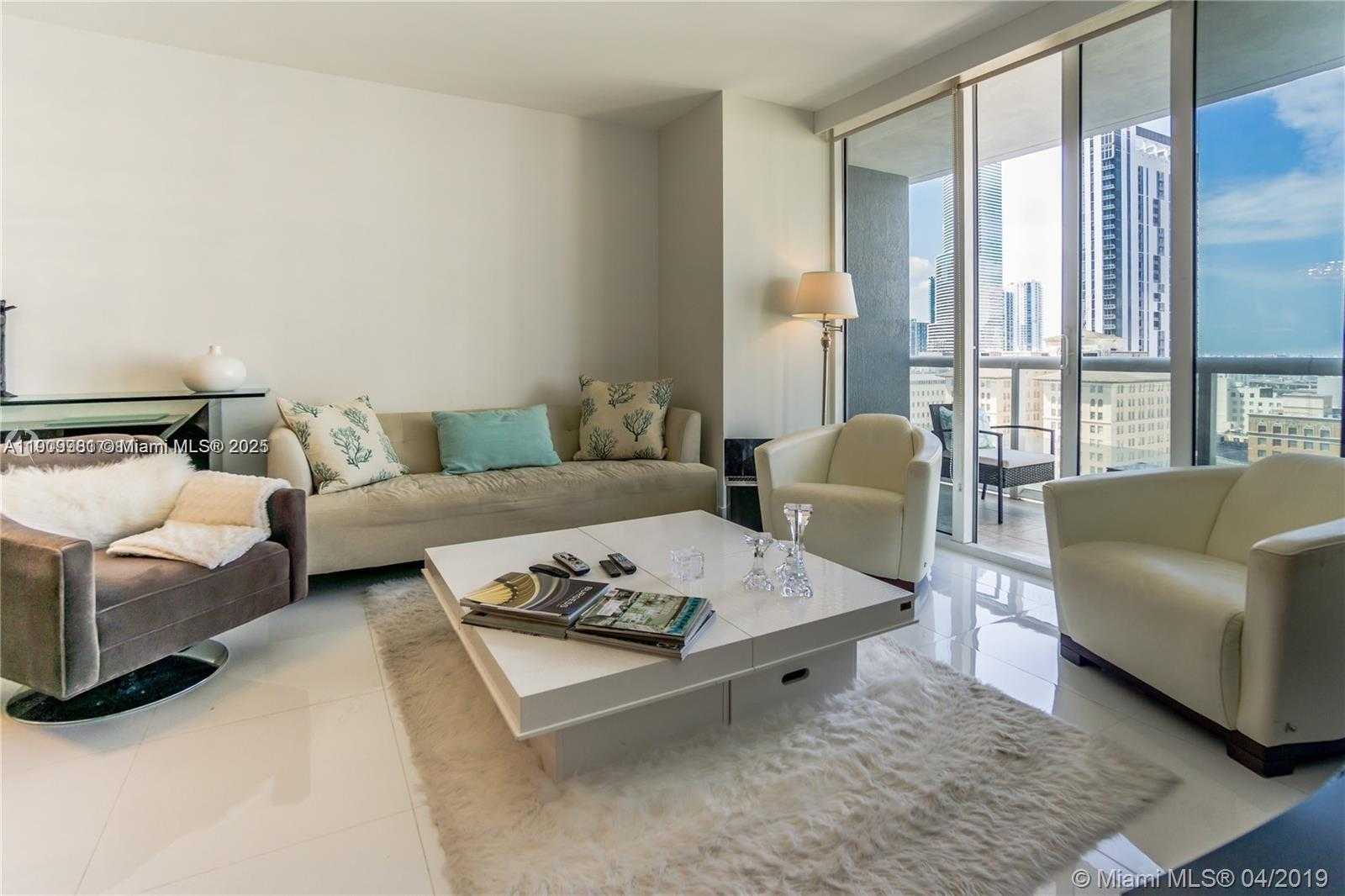 Small Image of 50 BISCAYNE BLVD #1807, Miami Number 2
