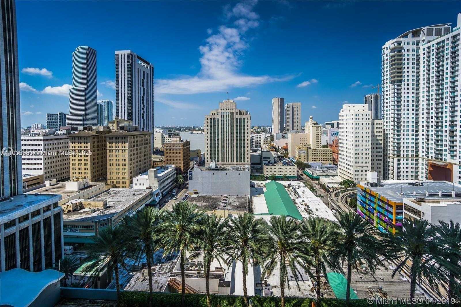 Small Image of 50 BISCAYNE BLVD #1807, Miami Number 8