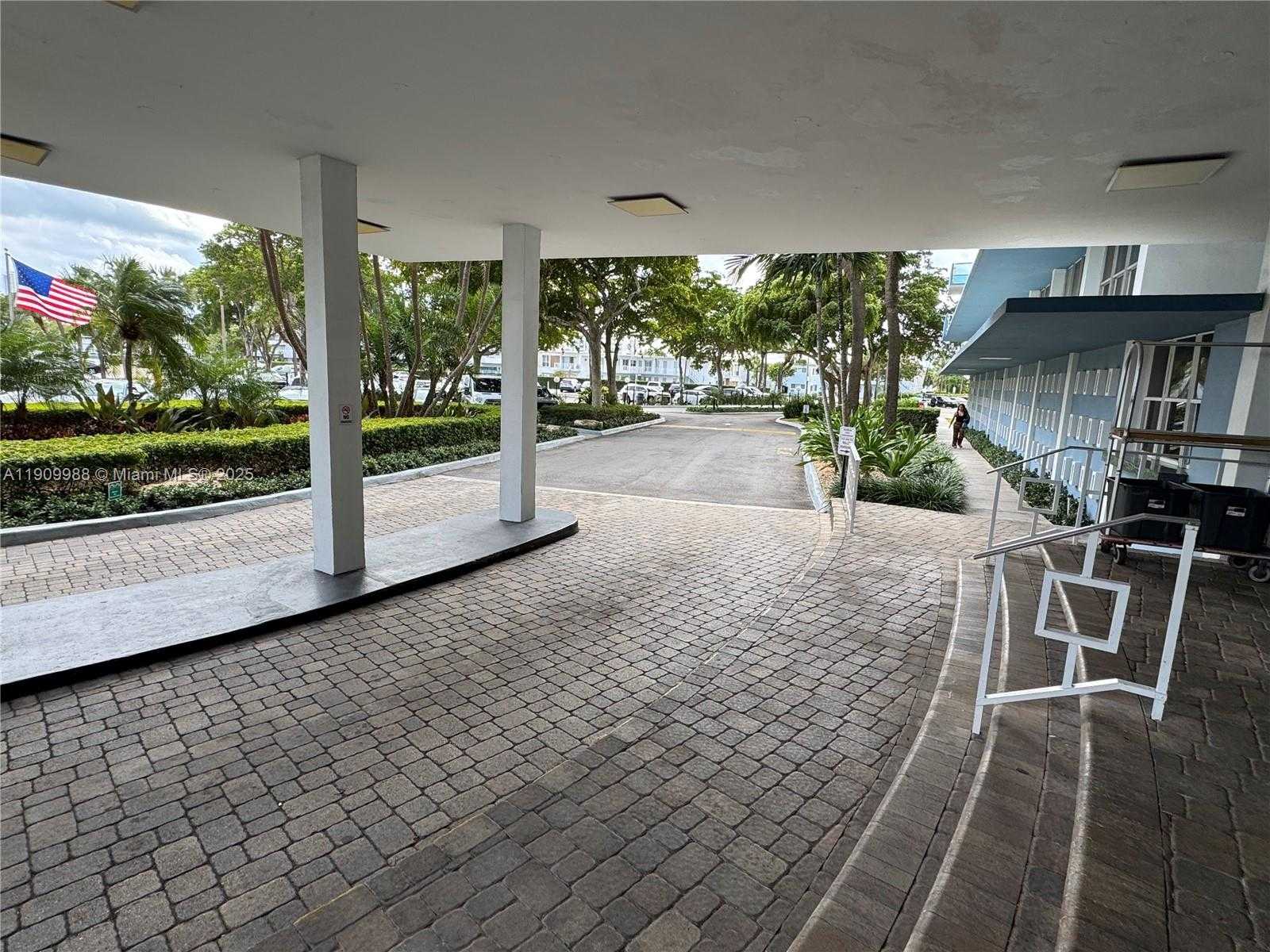 Small Image of 7441 WAYNE AVE #4K, Miami Beach Number 14