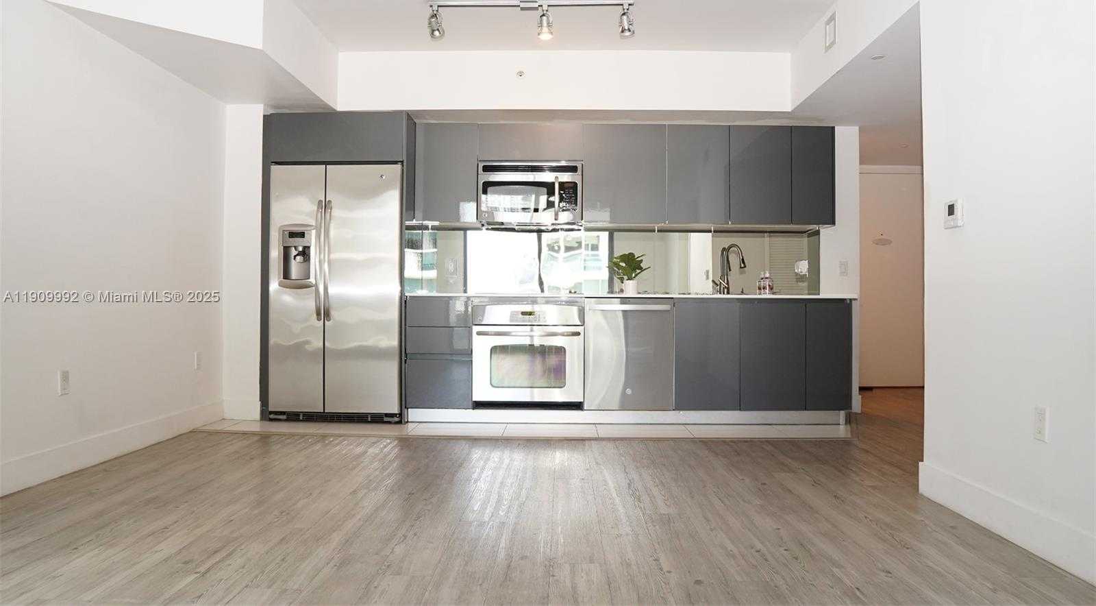 Small Image of 31 SOUTH EAST 6TH ST #1108, Miami Number 4