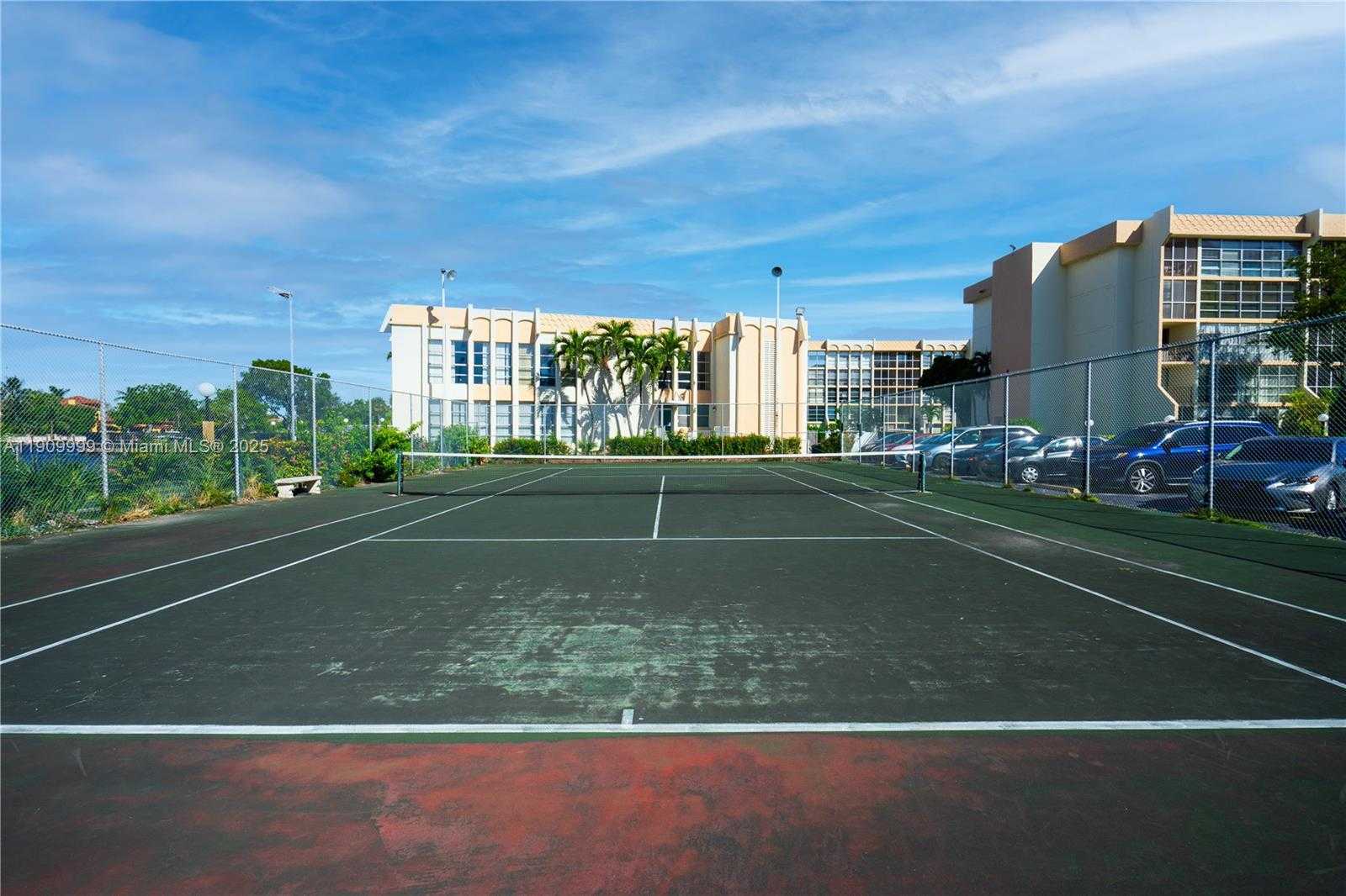 Small Image of 501 THREE ISLANDS BLVD #517, Hallandale Beach Number 19