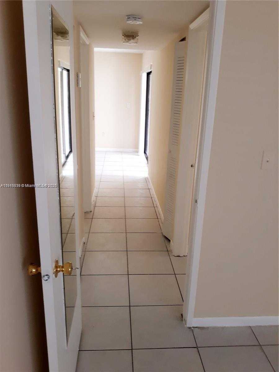 Small Image of 9429 FONTAINEBLEAU BLVD #113-33, Miami Number 7