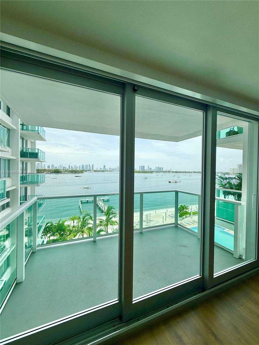 Small Image of 1000 WEST AVE #520, Miami Beach Number 2