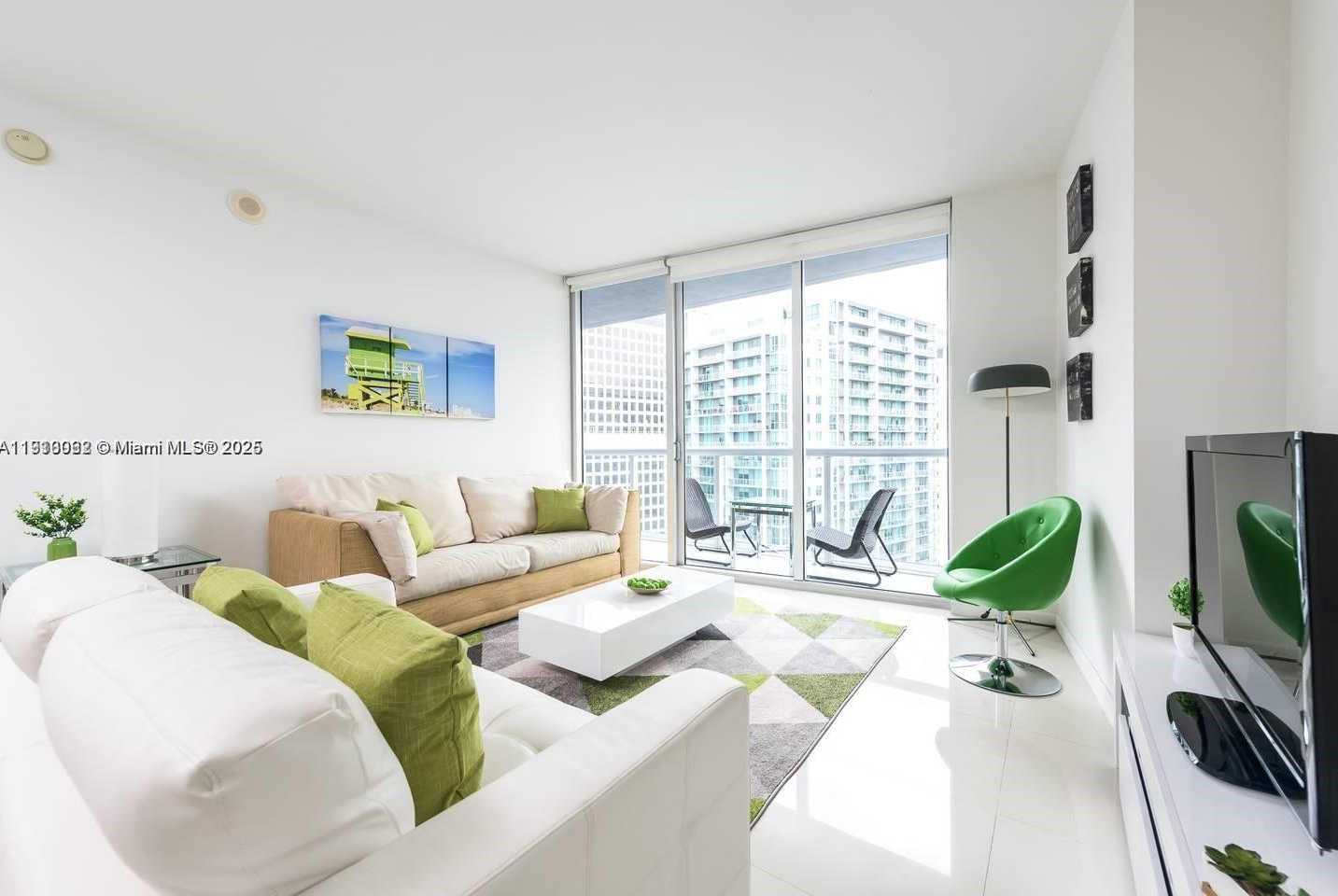 Small Image of 485 BRICKELL AVE #3407, Miami Number 3