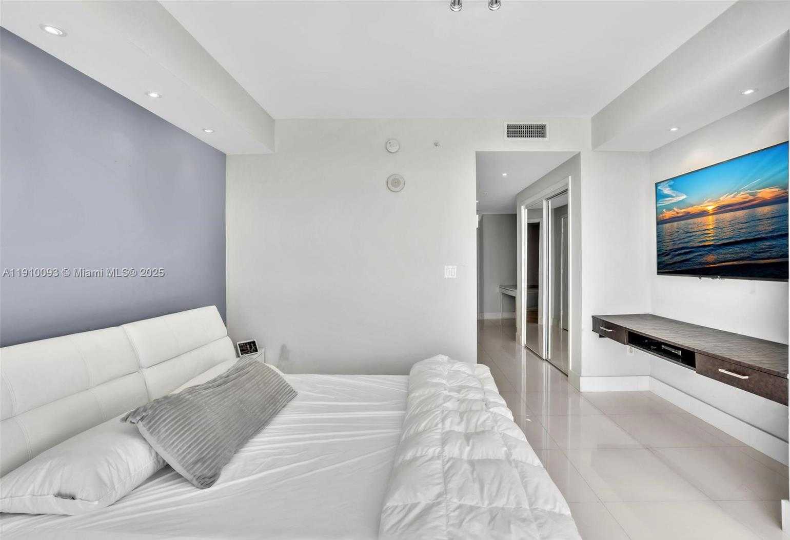 Small Image of 18201 COLLINS AVE #1502, Sunny Isles Beach Number 30